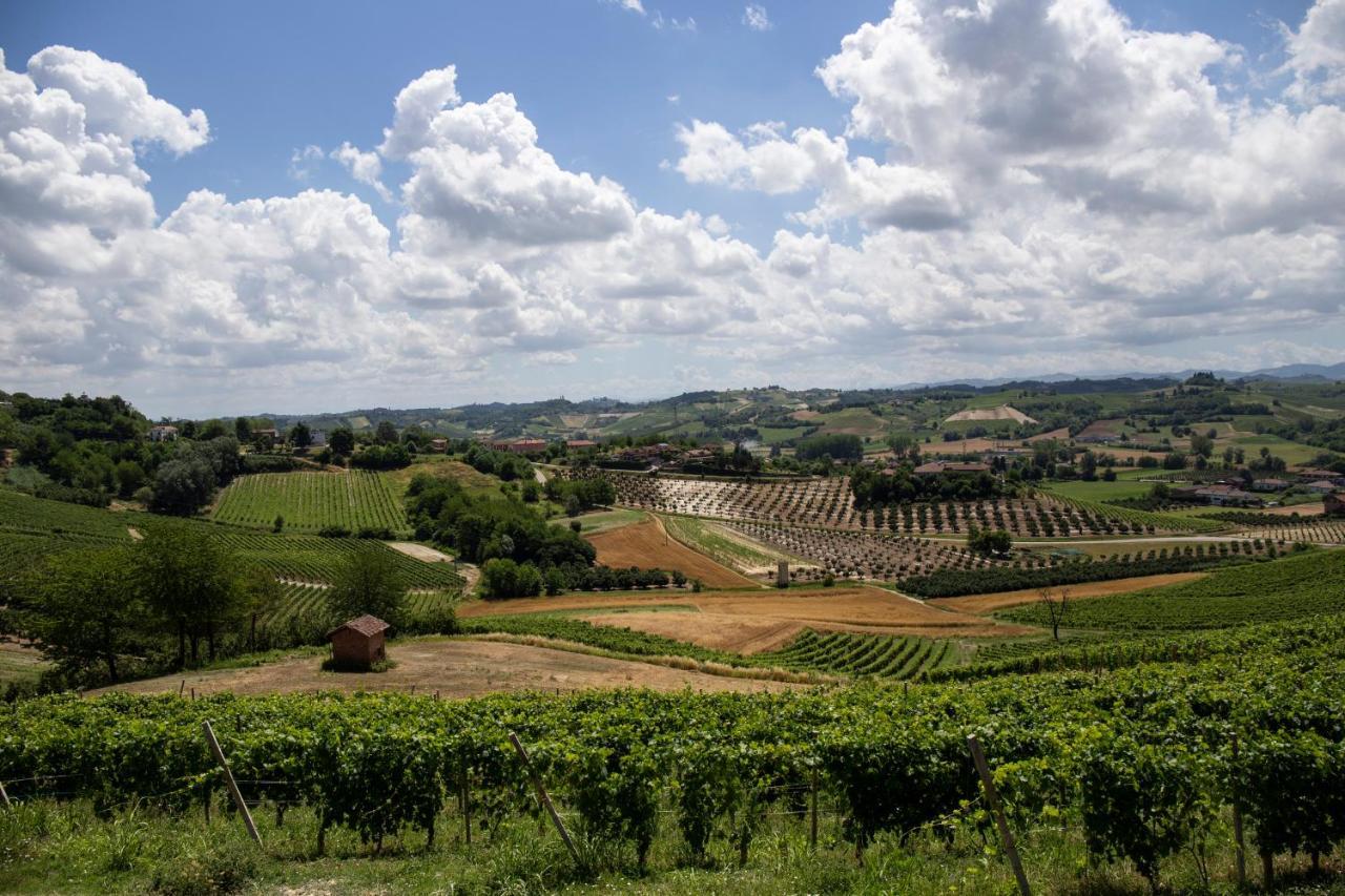 Hotel Ca' Del Profeta Ristorante & Relais Montegrosso dʼAsti Esterno foto